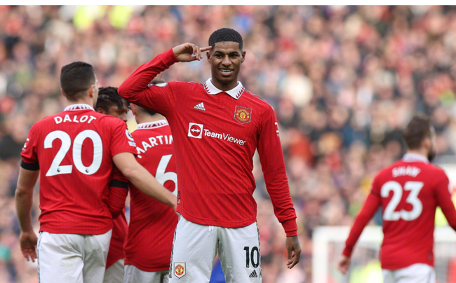 而更像是比 而更像是比